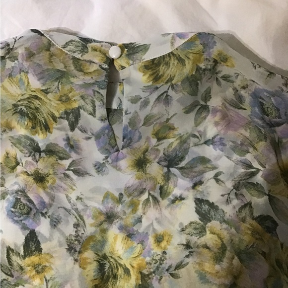 Woman size large altard state Long sleeve, sheer top/blouse - Picture 9 of 10